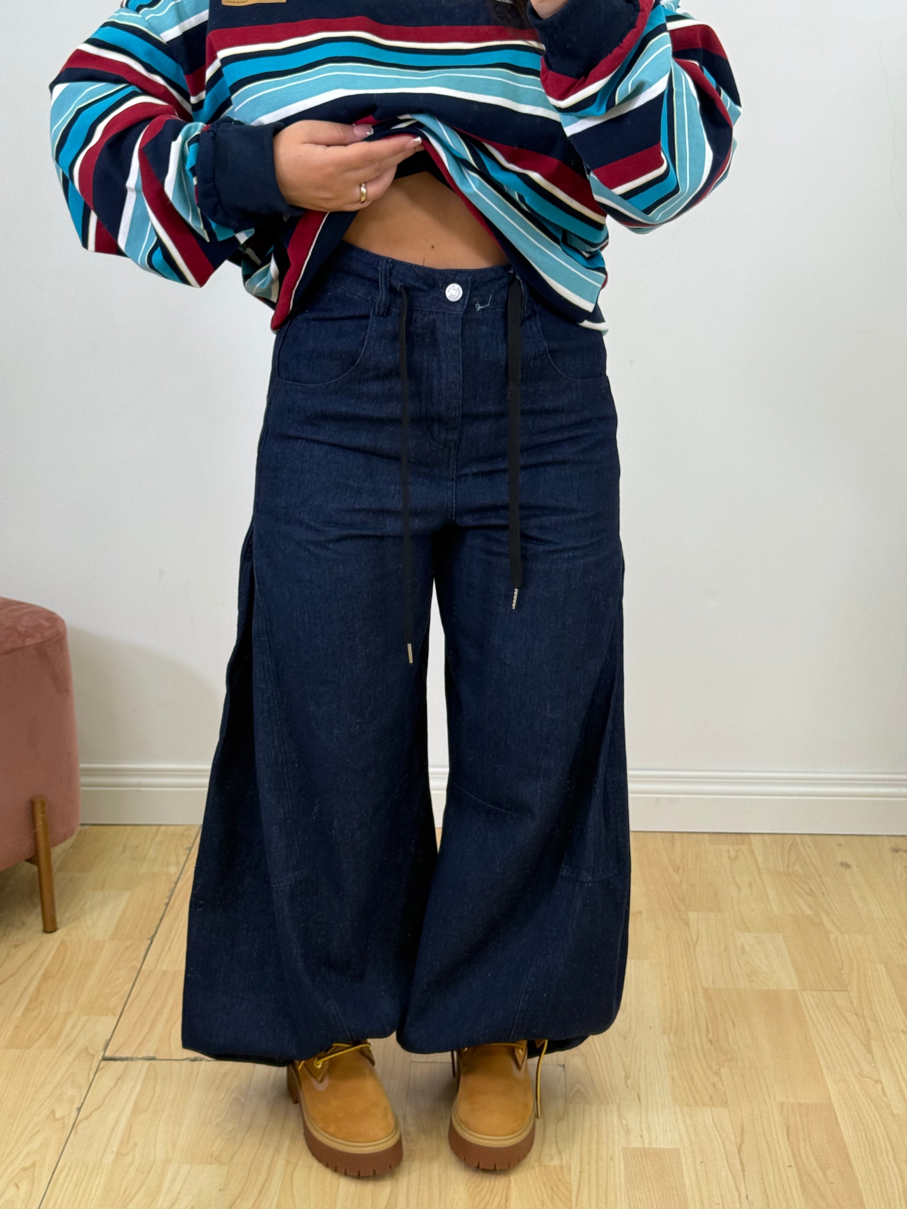 Jeans Con Camicia in vita