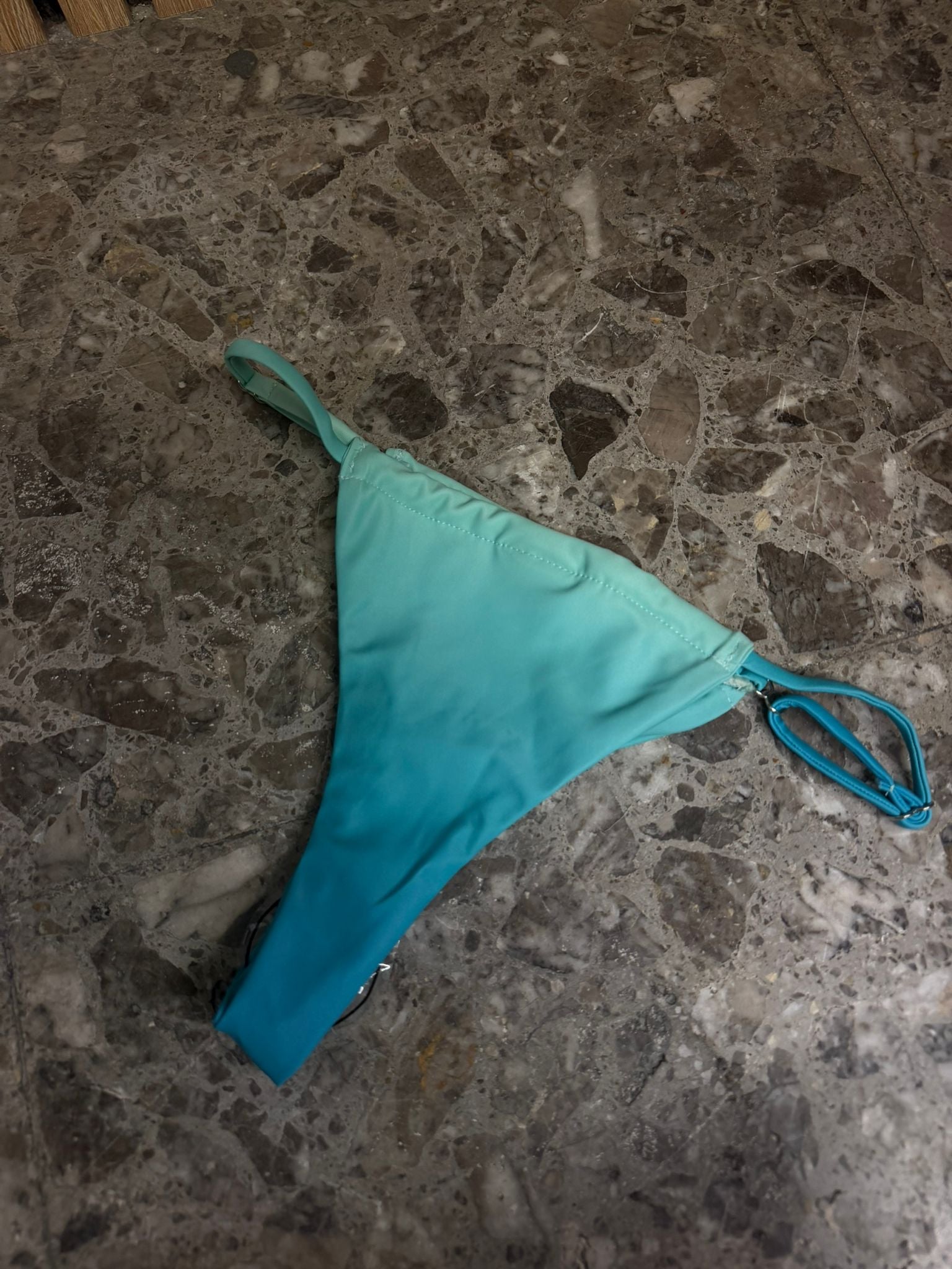 Set Costume Skylar