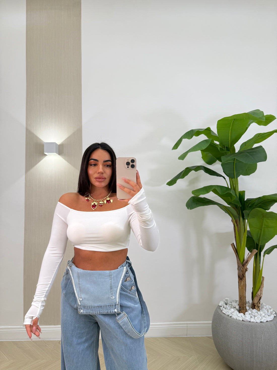 Top Leila