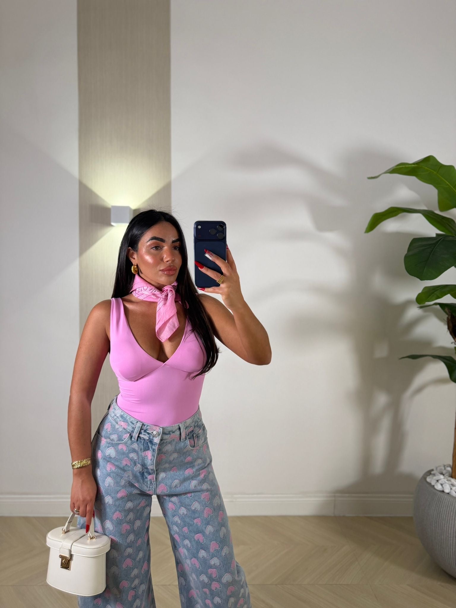Body Ashlyn