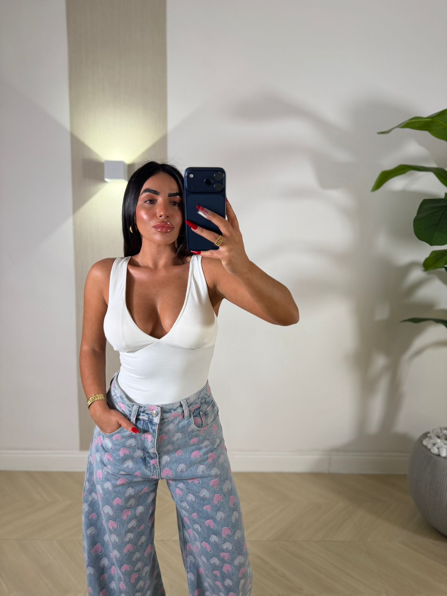 Body Ashlyn