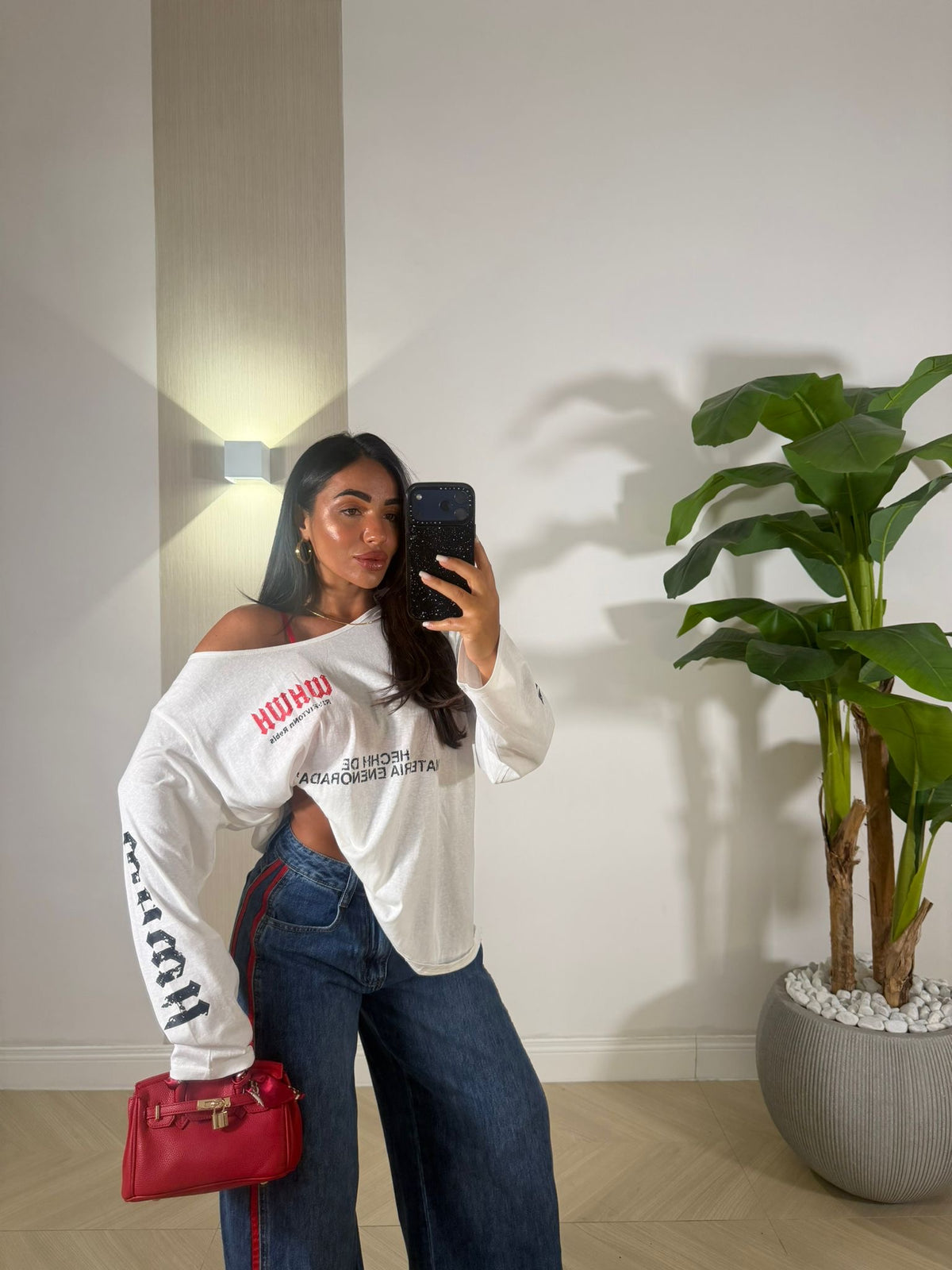 T-shirt hallow
