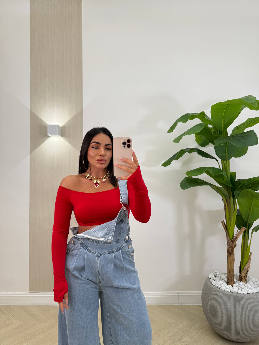 Top Leila