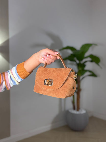 Borsa Karev
